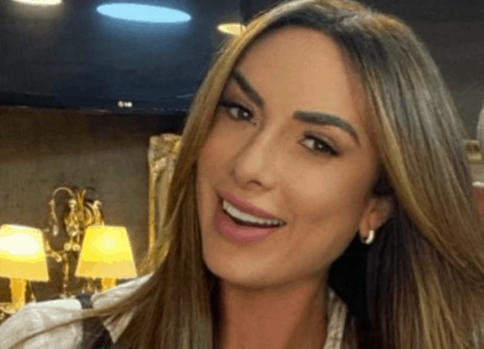 Nicole Bahls anuncia fim de relacionamento com empresário Marcelo Viana