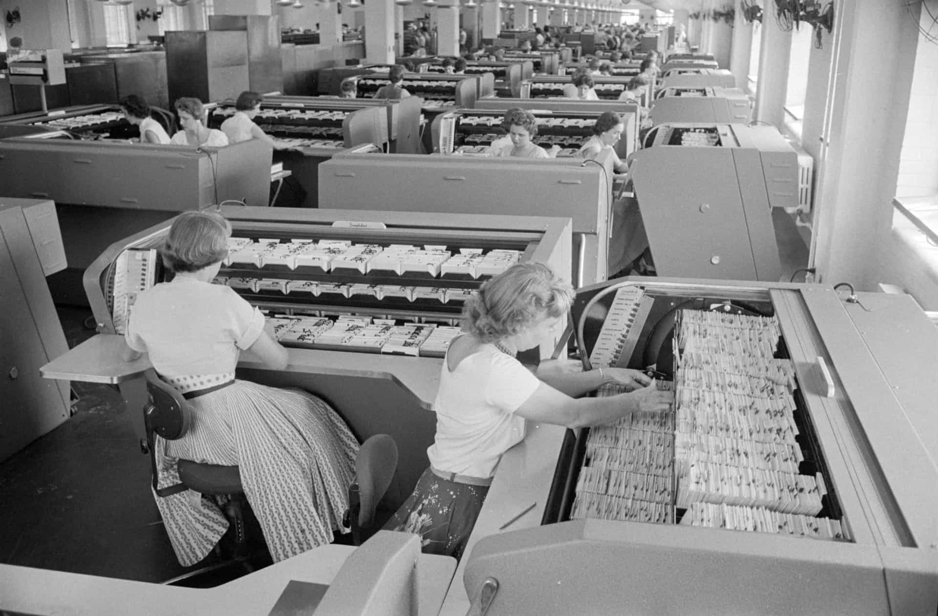 the-history-and-nefarious-fugitives-of-the-fbi-s-most-wanted-list