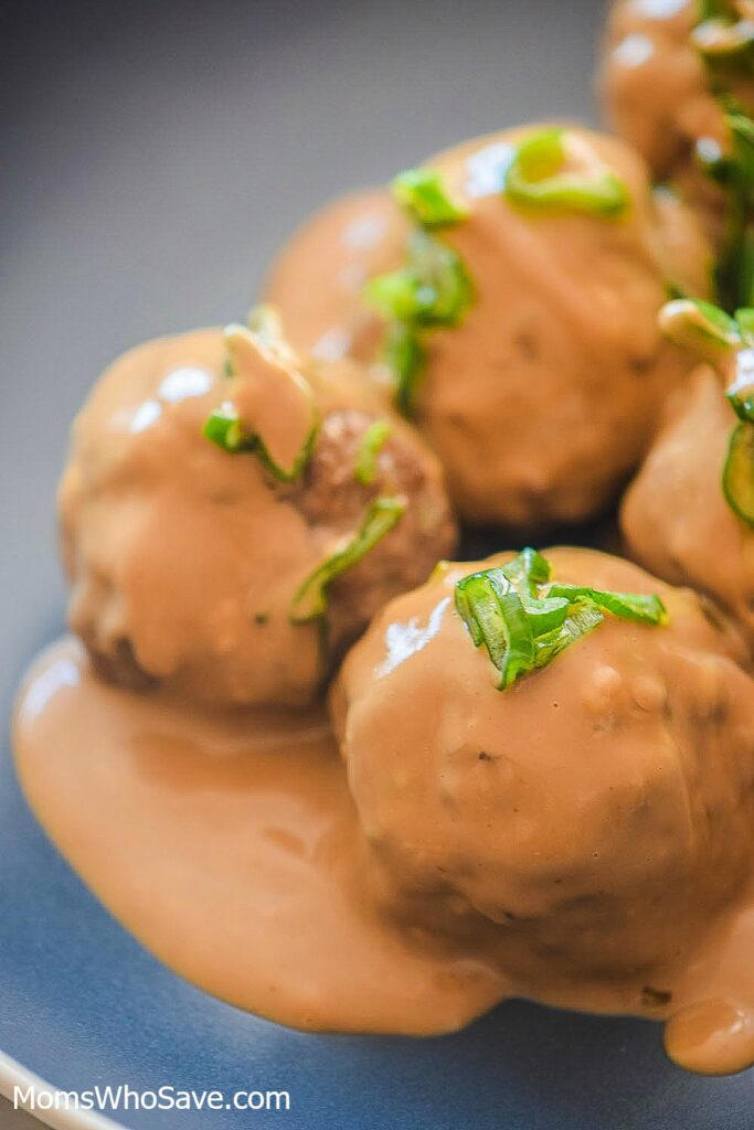 Easy Slow Cooker Meatballs