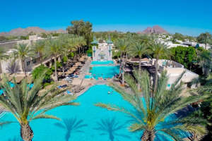 Paradise Pool at the Arizona Biltmore, A Waldorf Astoria Resorts, photo via Arizona Biltmore