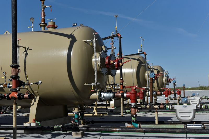 oil prices eye $100 mark on saudi-russia output cuts, global market tightness
