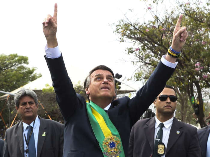 3 de 15 Fotos na Galeria: Bolsonaro surge com 51,3% das intenções de votos