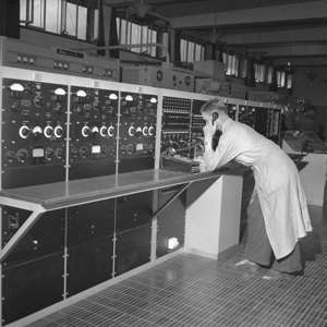 Shortwave broadcast station, 1952.(Photo Credit: RDB / Ullstein Bild / Getty Images)