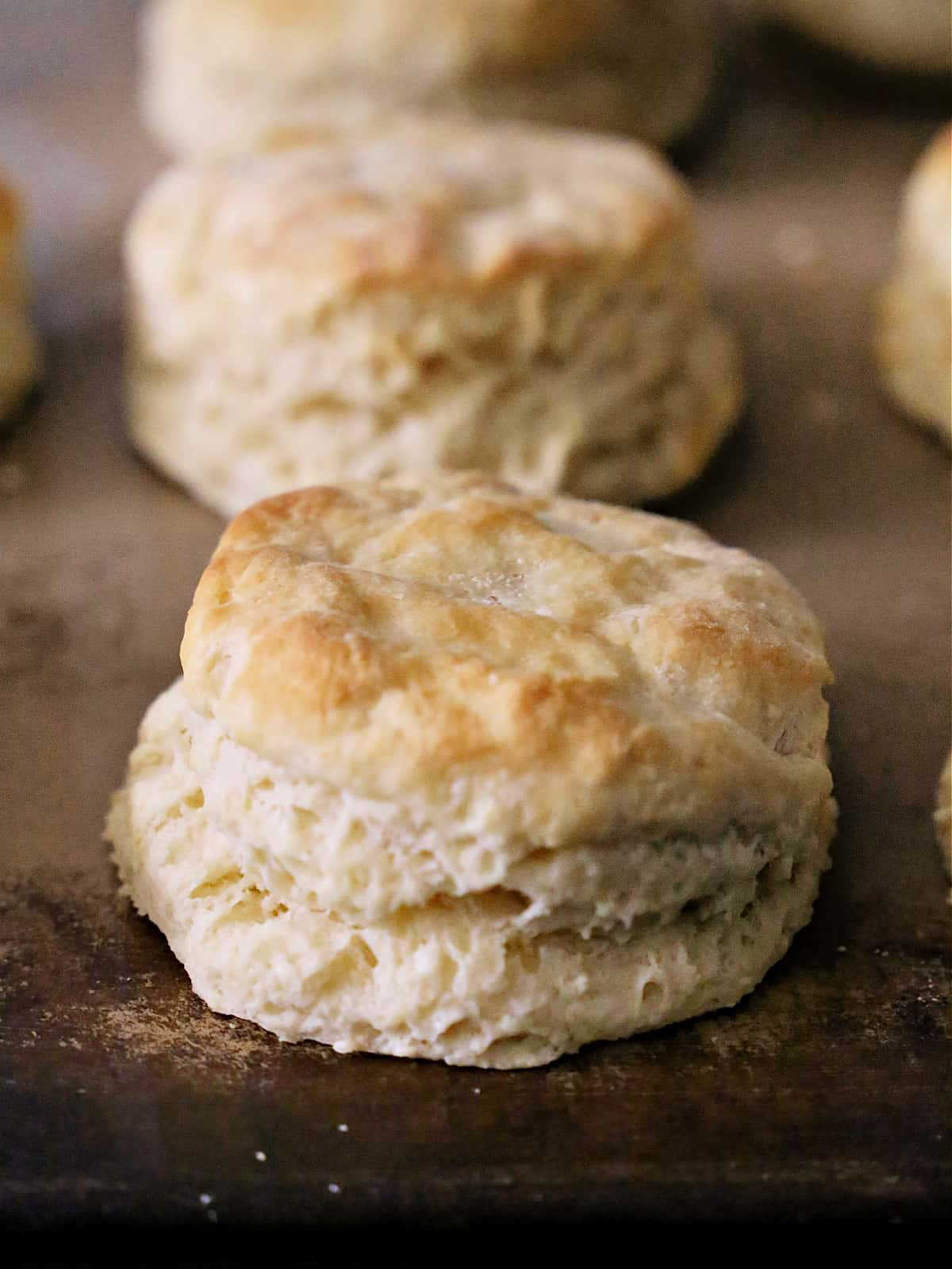 Easy Southern Buttermilk Biscuits Recipe
