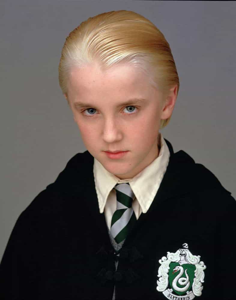 <p>El villano infantil favorito de la serie, el personaje de Tom Felton, Draco Malfoy, se enfrentaba a menudo a Harry y sus amigos, ya que era un astuto mago.</p>