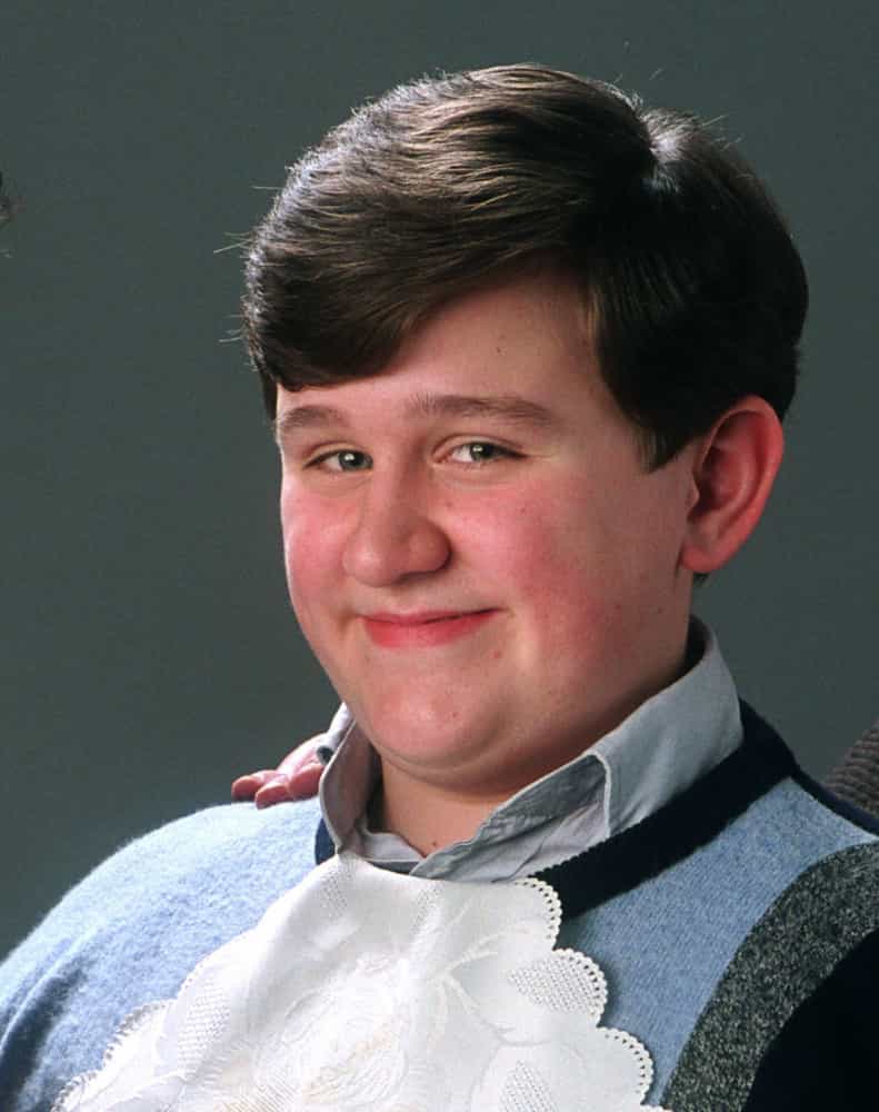 <p>Harry Melling apareció en cinco películas de "Harry Potter" como Dudley Dursley, el primo mimado de Harry. Aquí aparece sonriendo en "Harry Potter and the Prisoner of Azkaban" (2004).</p>