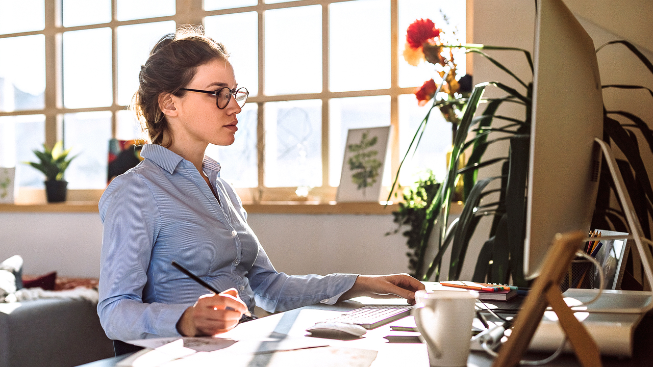 7 ideas to upgrade your home office for $250 or less, according to experts