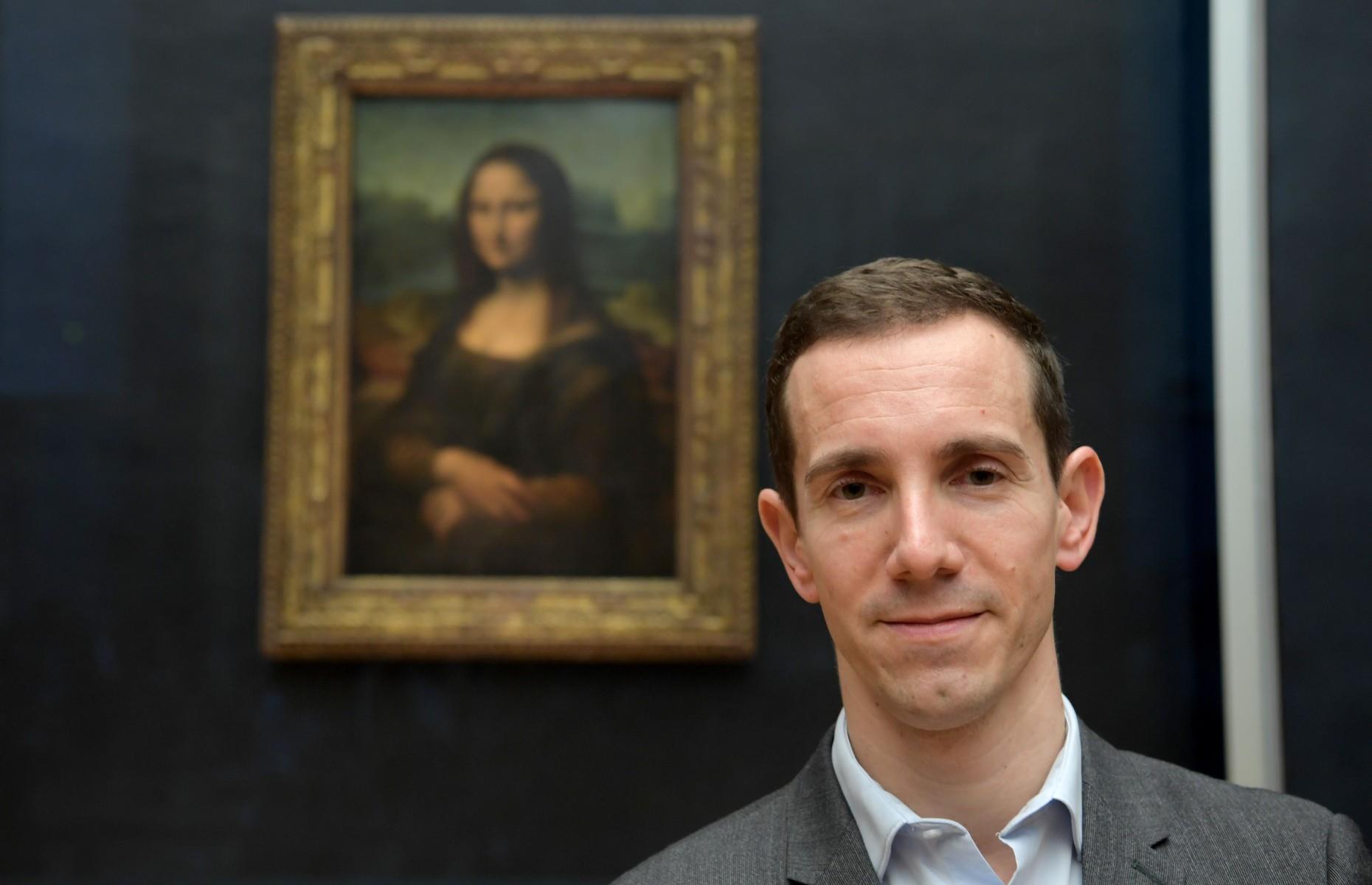 <p>A note dated October 1503 and written by da Vinci’s assistant Agostino Vespucci was discovered by a scholar at Heidelberg University in 2005. The note confirms that around that time da Vinci was indeed working on a painting of Lisa del Giocondo. In response to the discovery, Vincent Delieuvin (pictured), a Louvre representative, said "Leonardo da Vinci was painting, in 1503, the portrait of a Florentine lady by the name of Lisa del Giocondo. About this, we are now certain. Unfortunately, we cannot be absolutely certain that this portrait of Lisa del Giocondo is the painting of the Louvre."</p>