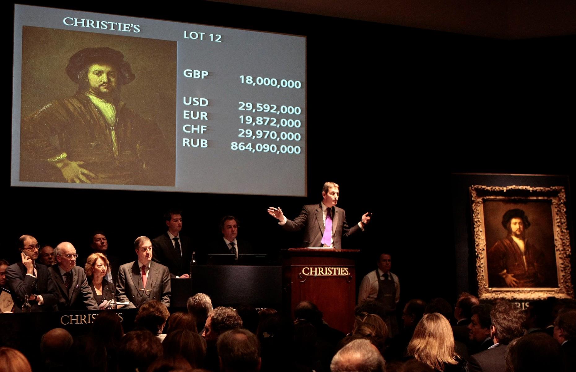 <p>The 'Hekking <em>Mona Lisa</em>' went on sale at the Christie Auction house in Paris in June. Despite the fact the painting is not the real deal, it was still expected to sell for an impressive €300,000 ($365,645/£257,800). However, following a frantic bidding war it sold for €2.9 million ($3.4m/£2.45m), nearly 10 times its estimate and a world record for a fake <em>Mona Lisa</em>. But there's another <em>Mona Lisa </em>that many have claimed to be a true da Vinci...</p>