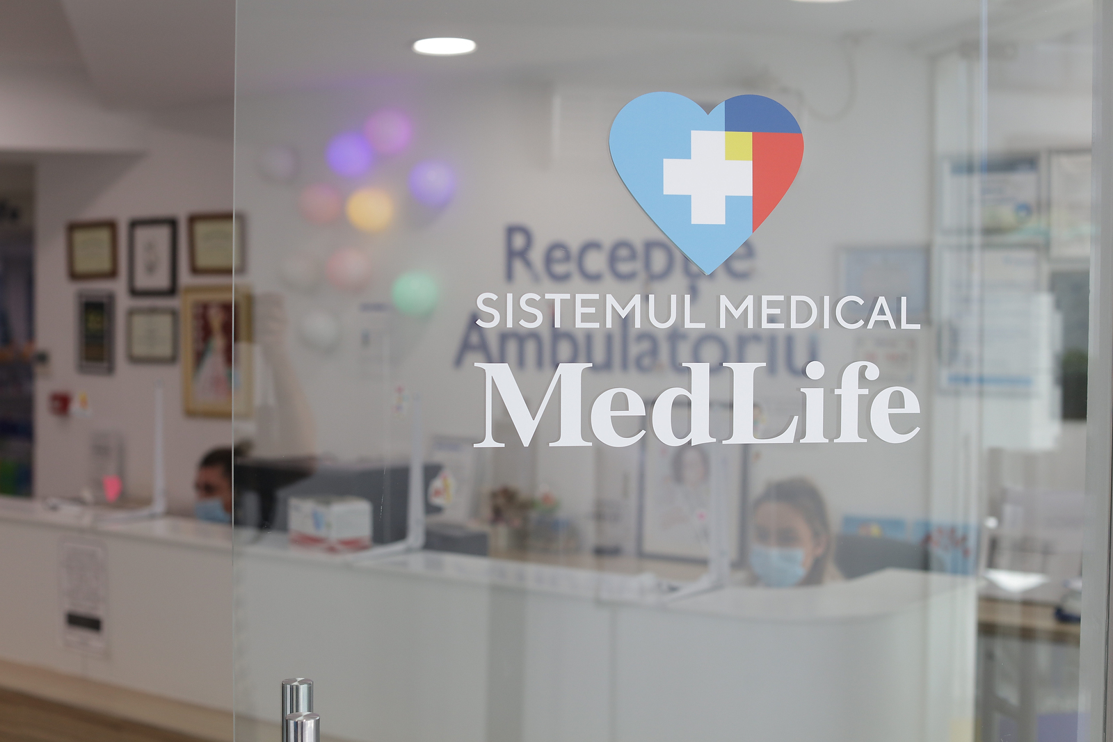 medlife, the leader of the private medical services market in romania, posts a consolidated pro-forma turnover of eur 453 mln, up by 25% compared to 2022
