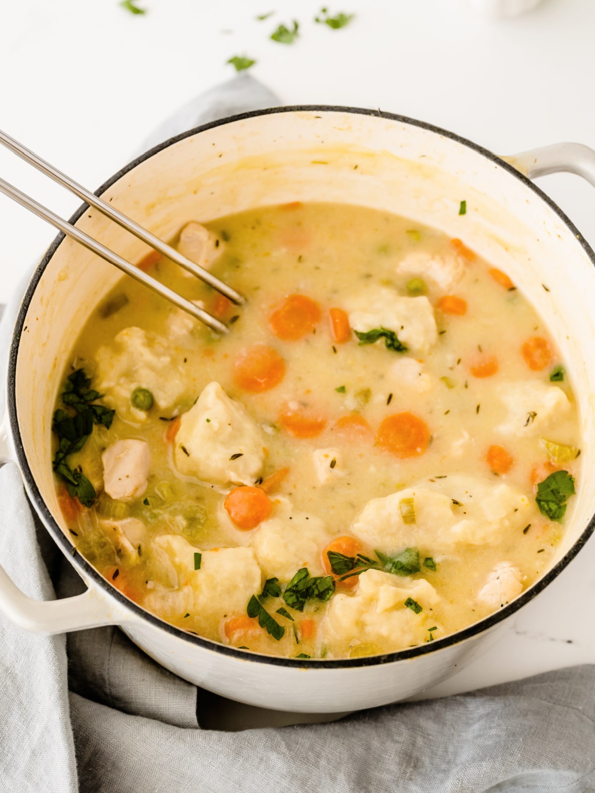 Old Fashioned Chicken And Dumplings Recipe   AA13jLqd.img