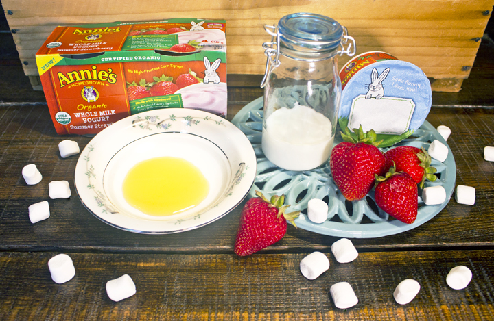 AA13l5AS Easy healthy yogurt smoothie shots recipe