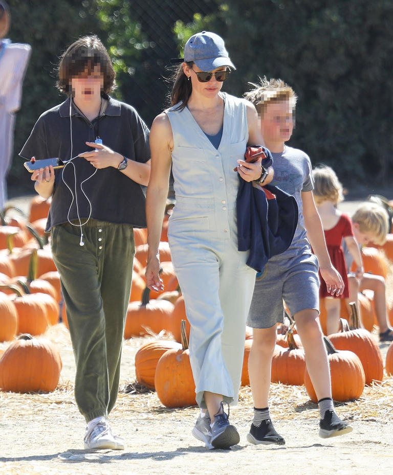 Jennifer Garner took her kids Samuel and Seraphina to a Moorpark, California pumpkin patch on Oct. 5, 2022. Samuel and Seraphina climbed to the top of a haystack while mom Jennifer snapped some photos. Then they headed home with their own pumpkins.