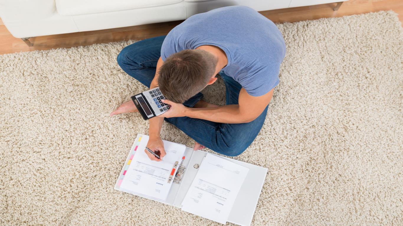 22 Simple Money Saving Tips