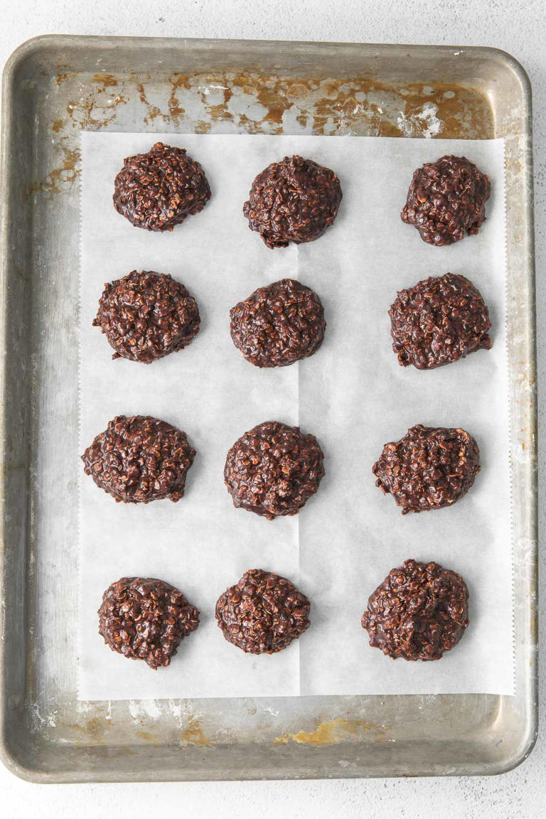 No Bake Chocolate Oatmeal Cookies