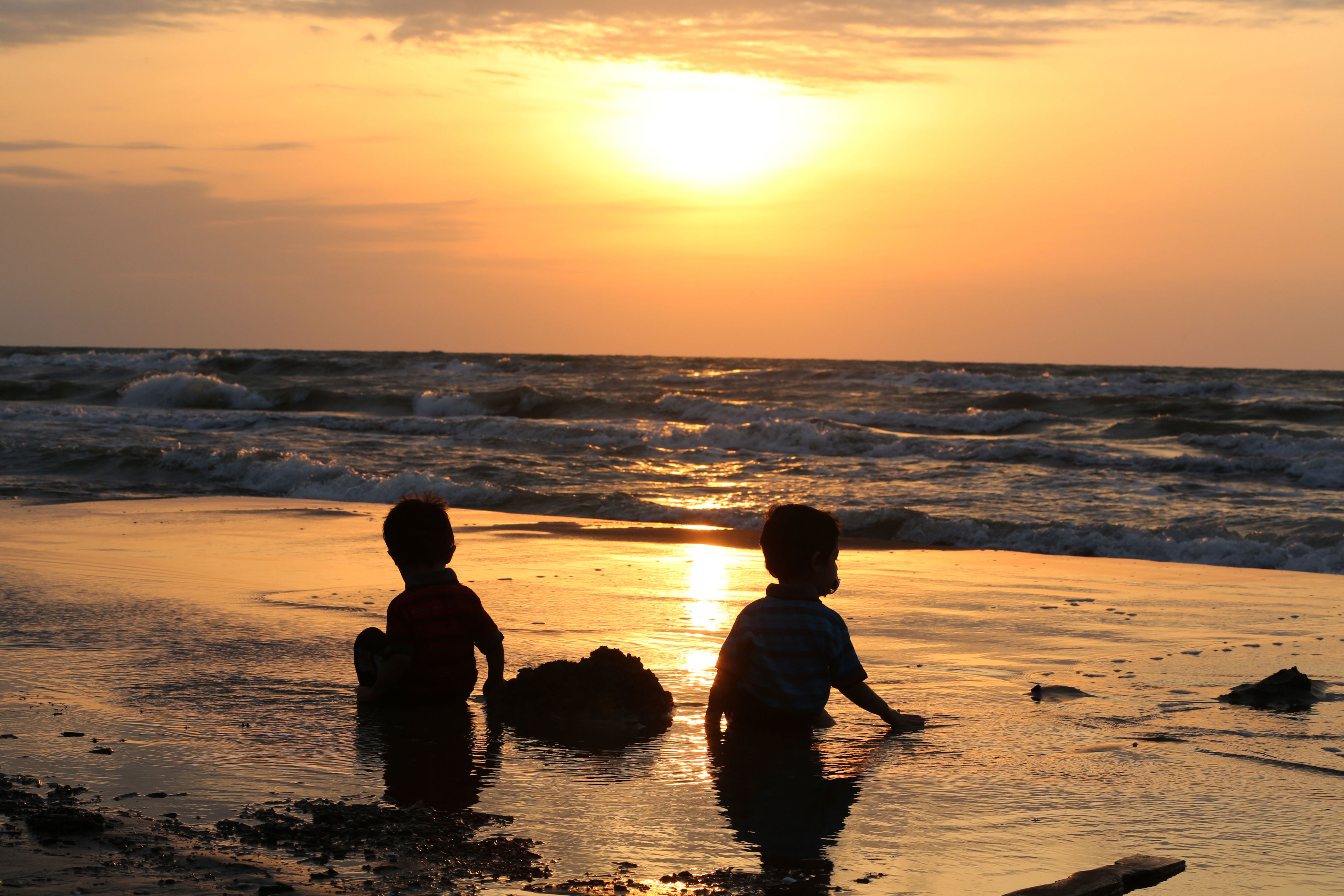 AA142GLb.img?w=800&h=415&q=60&m=2&f=jpg