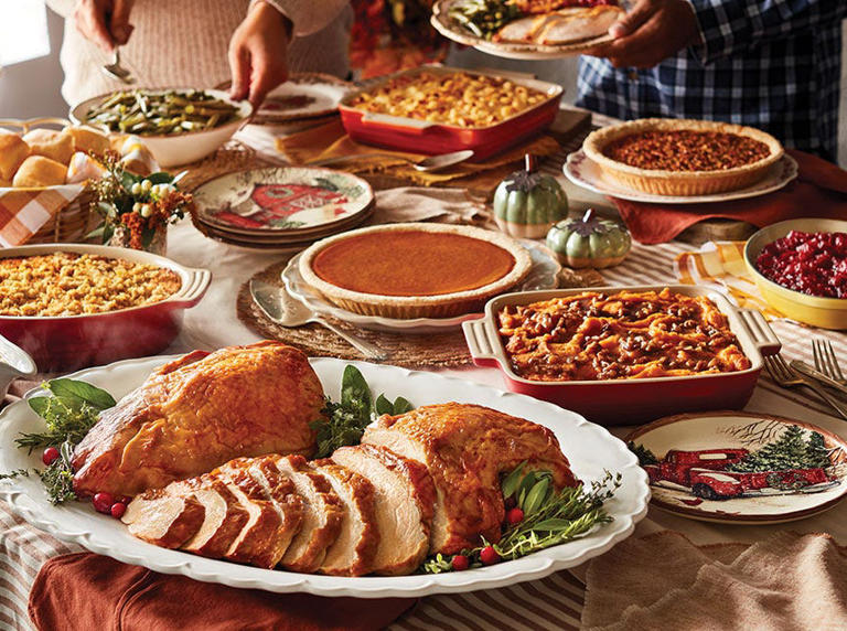 The cracker barrel thanksgiving 2024 menu is out now here s what you