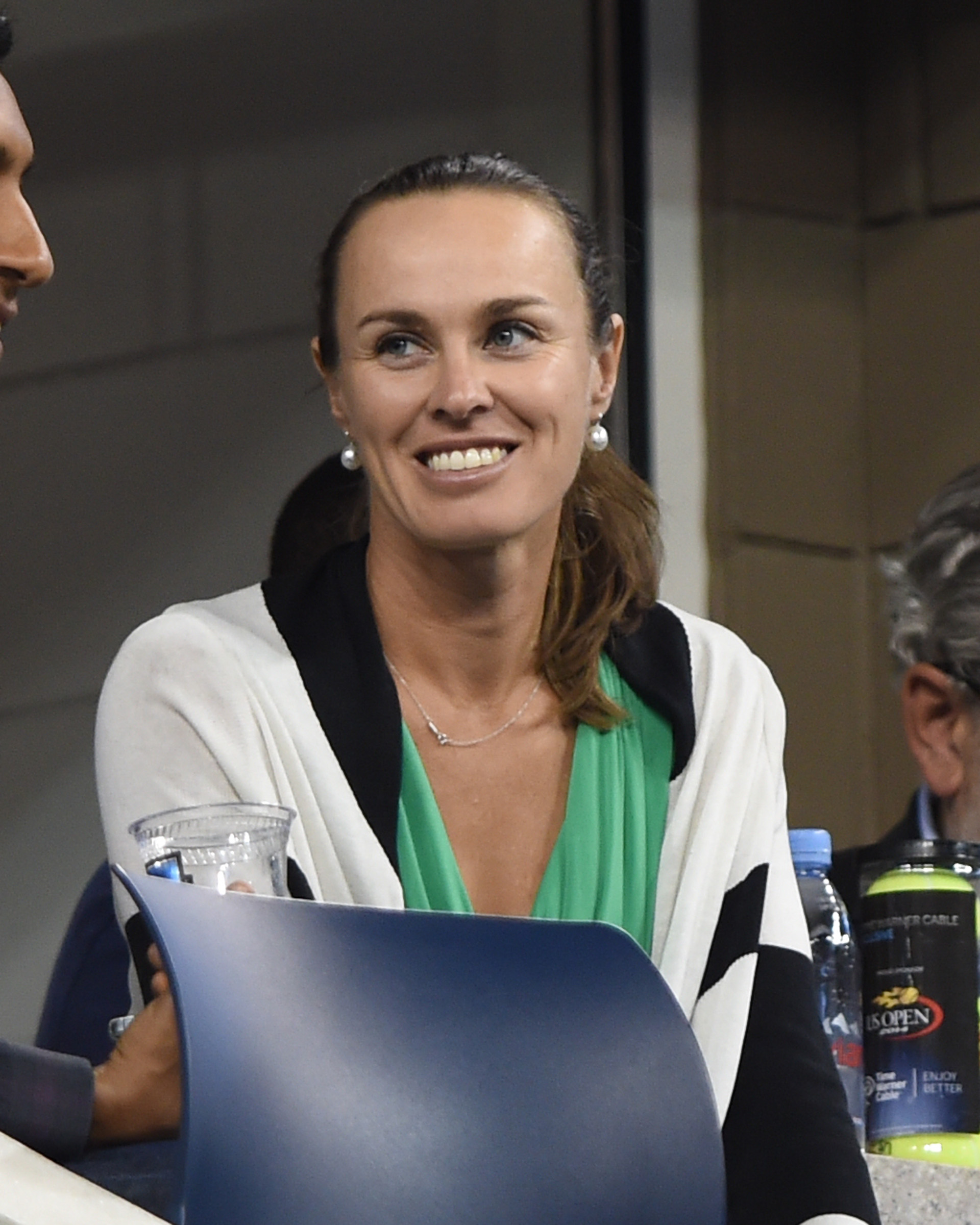 Martina Hingis admits mistake