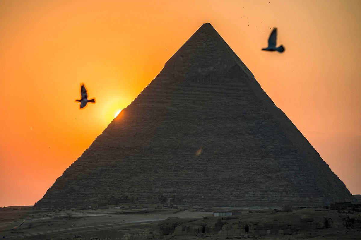 <p>Could the ancient Egyptians have been more precise than our current civilization? The pyramids were found to point North, but not just in the general direction of North. It points North within five-hundredths of a degree to the true magnetic North. That's more precise than the Royal Observatory in Greenwich.</p> <p>The Royal Observatory, Greenwich sets the actual clock to GTC (Greenwich Mean Time or Prime Meridian Time) and is a whopping 13 degrees away from true North. It was created in 1675. If they couldn't get true north just a few hundred years ago, what were the ancient Egyptians doing? How accurate were ancient Egyptian clocks compared to ours?</p>