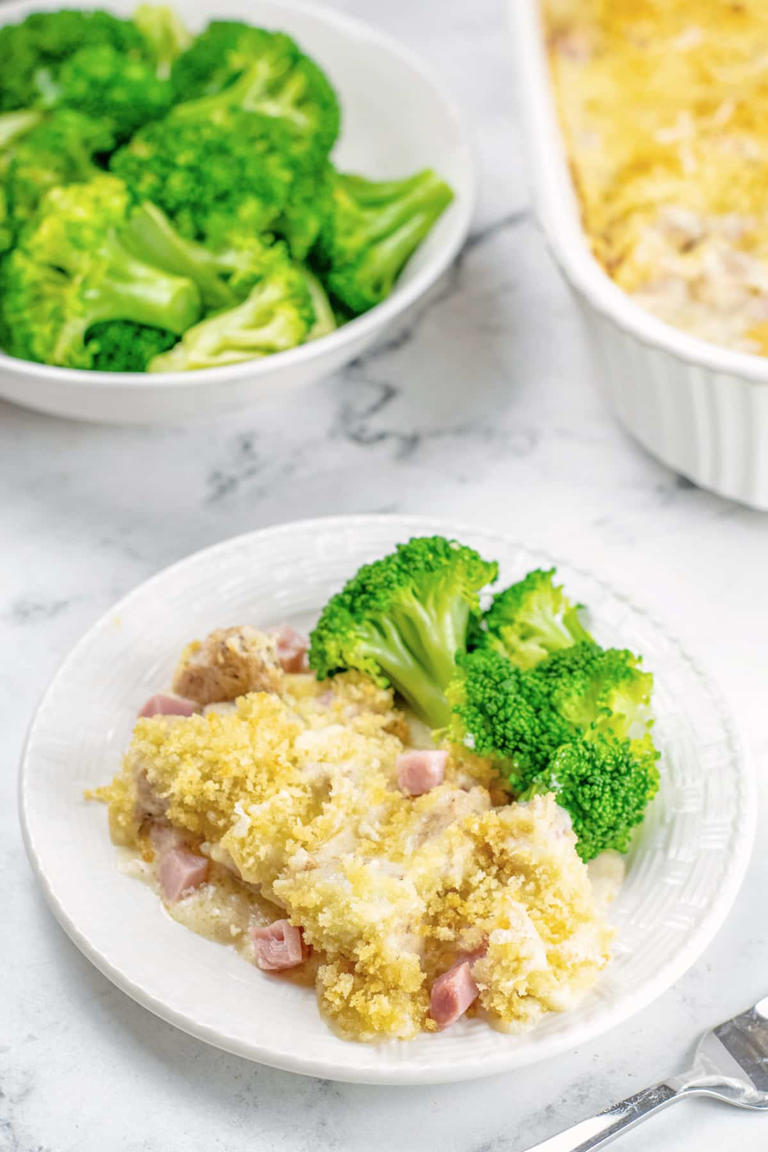 Chicken cordon bleu casserole