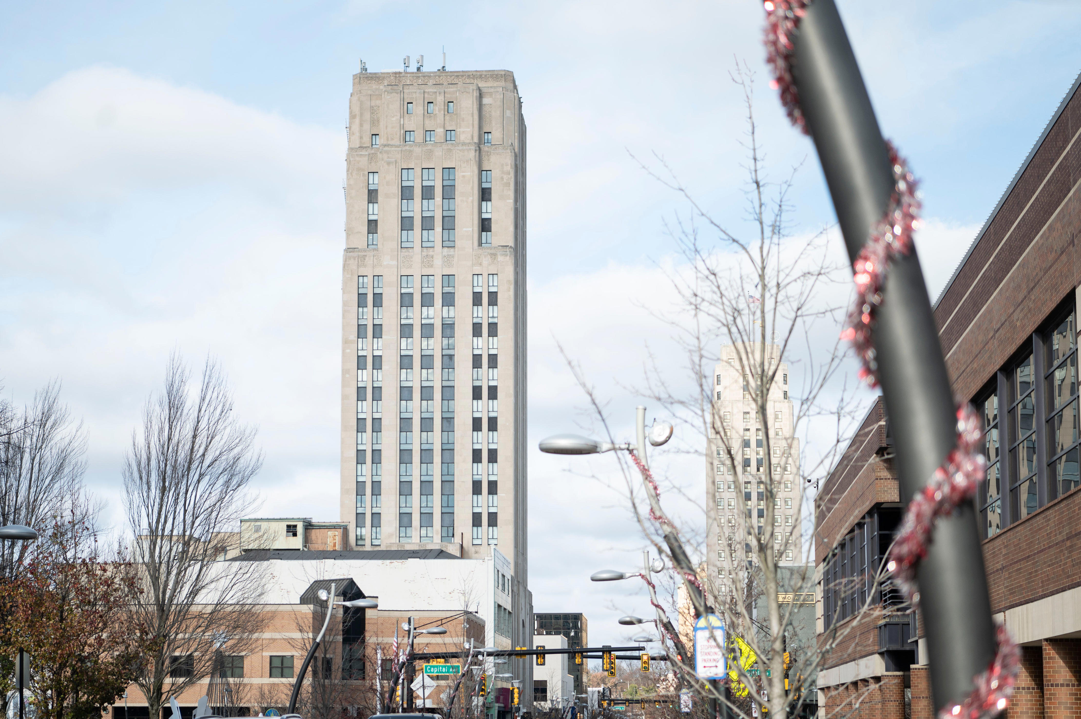 Battle Creek Christmas Parade kicks off holiday festivities this