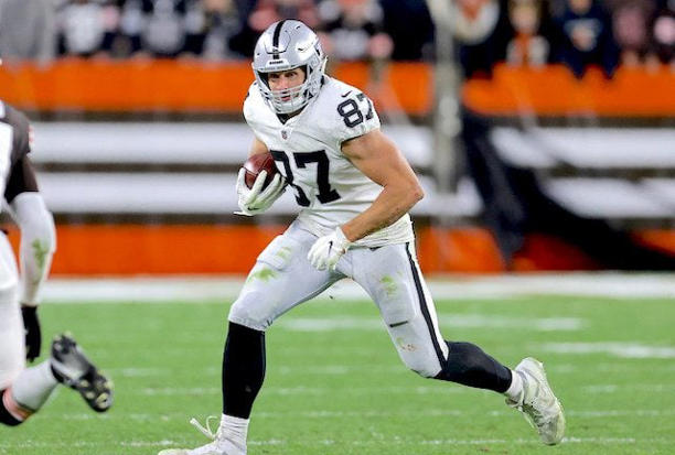 Raiders TE Foster Moreau could be in for a big role in 2022