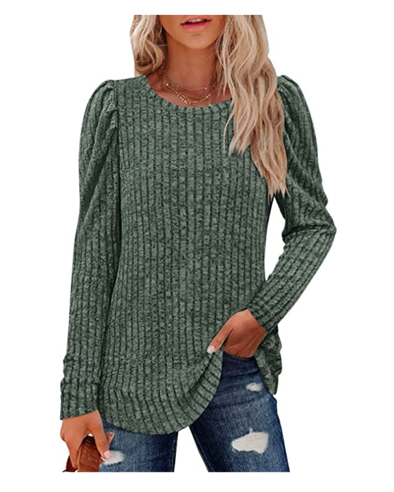 Simple Sweaters That Are Perfect for the Holidays