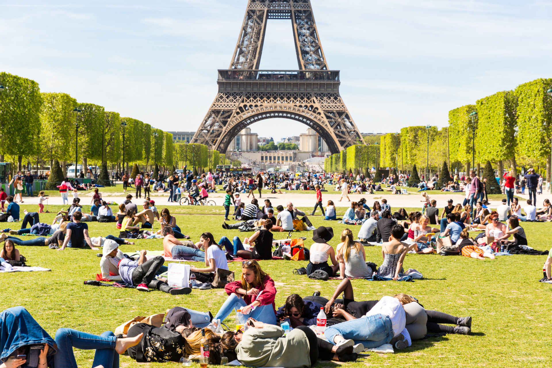 <p>If you're there during the warmer months, you'll likely find a bunch of people laying on the grass. Instead of getting annoyed by it, join the crowd!</p><p>You may also like:<a href="https://www.starsinsider.com/n/256255?utm_source=msn.com&utm_medium=display&utm_campaign=referral_description&utm_content=524572en-us"> The life and times of HRH Prince Philip Duke of Edinburgh</a></p>