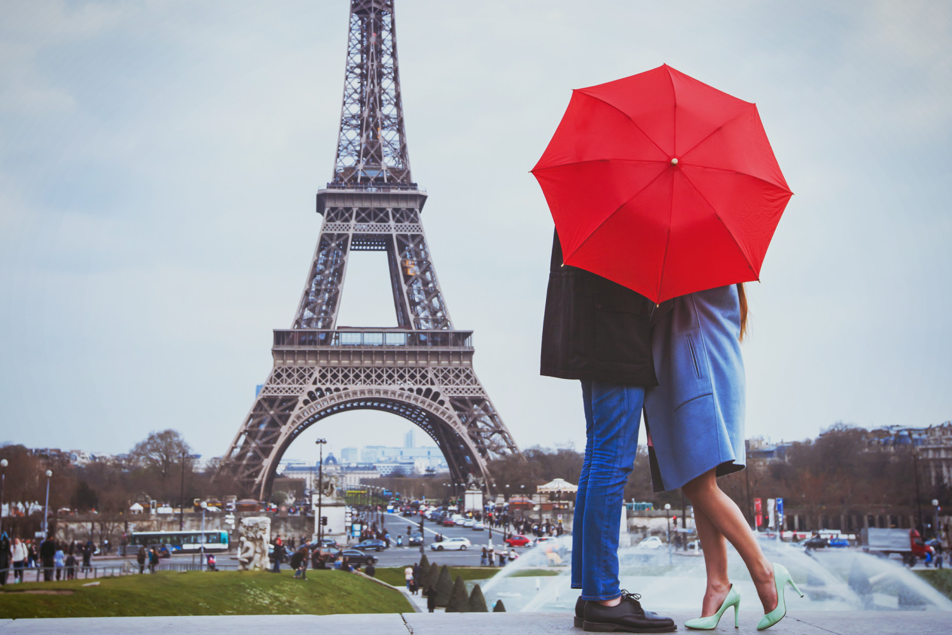 <p>Often dubbed as the city of love and romance, you might notice that it isn't all that romantic when you leave the astonishing monuments and picturesque streets behind.</p><p><a href="https://www.msn.com/en-us/community/channel/vid-7xx8mnucu55yw63we9va2gwr7uihbxwc68fxqp25x6tg4ftibpra?cvid=94631541bc0f4f89bfd59158d696ad7e">Follow us and access great exclusive content every day</a></p>