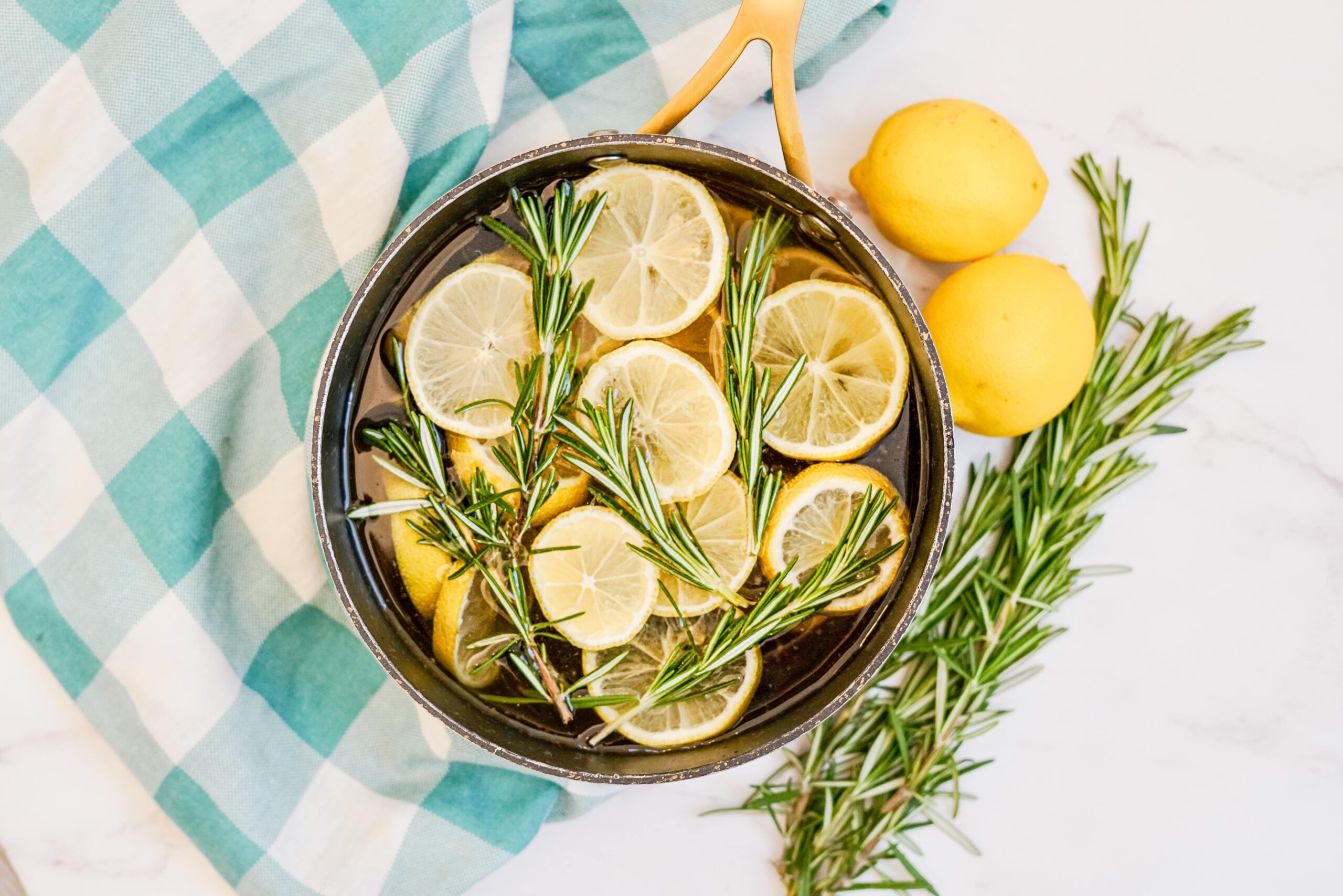 WilliamsSonoma Lemon Rosemary Potpourri Recipe (Just 3 Ingredients)