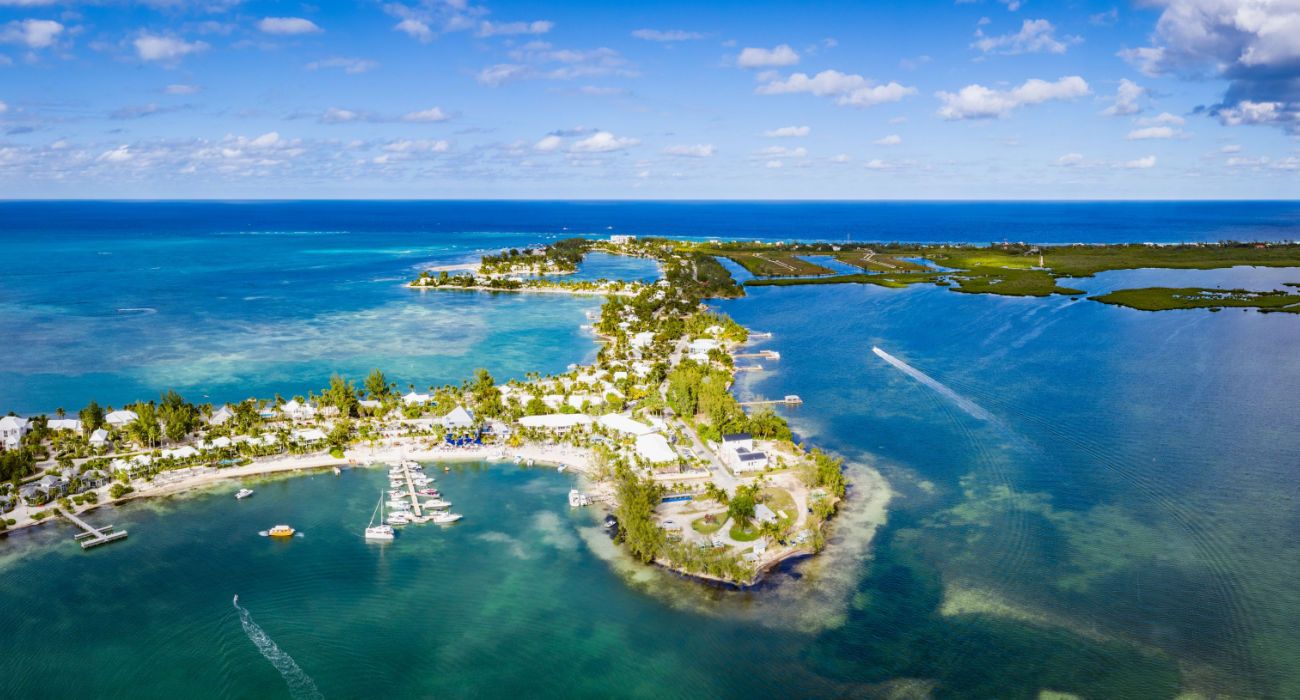 10 Scenic Island Alternatives To The Cayman Islands