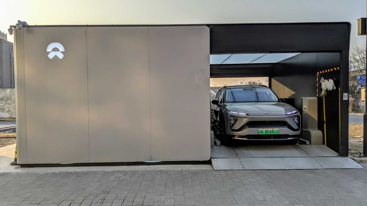 perché l'assicurazione dell'auto elettrica costa sempre di più