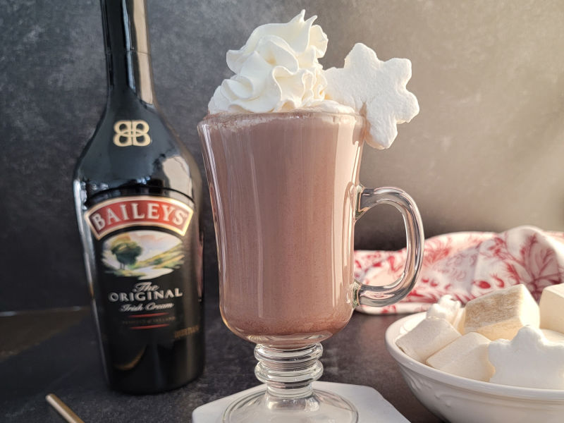Delicious baileys hot chocolate recipe