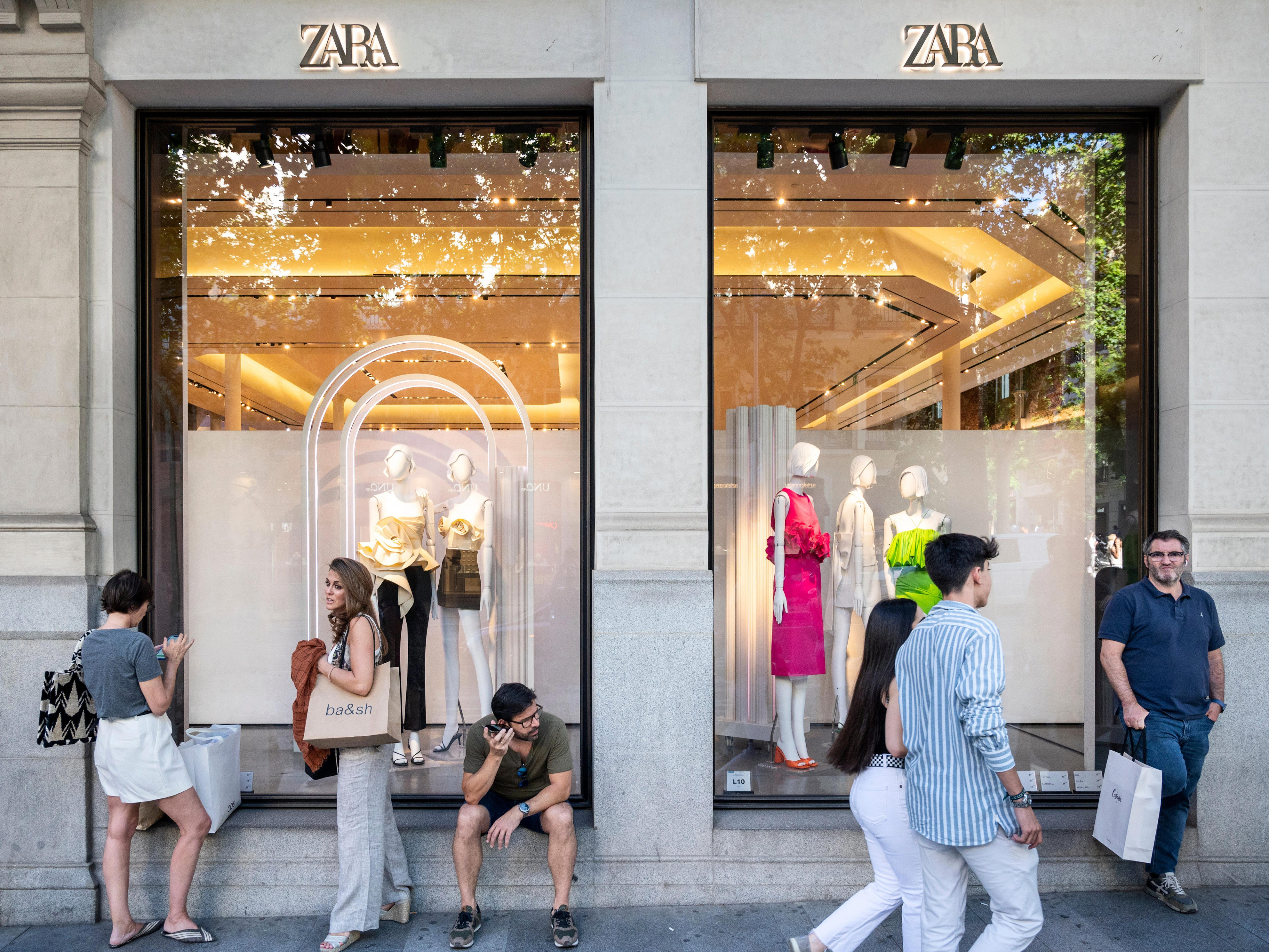 How Amancio Ortega, the Zara founder who built a $77 billion fast ...
