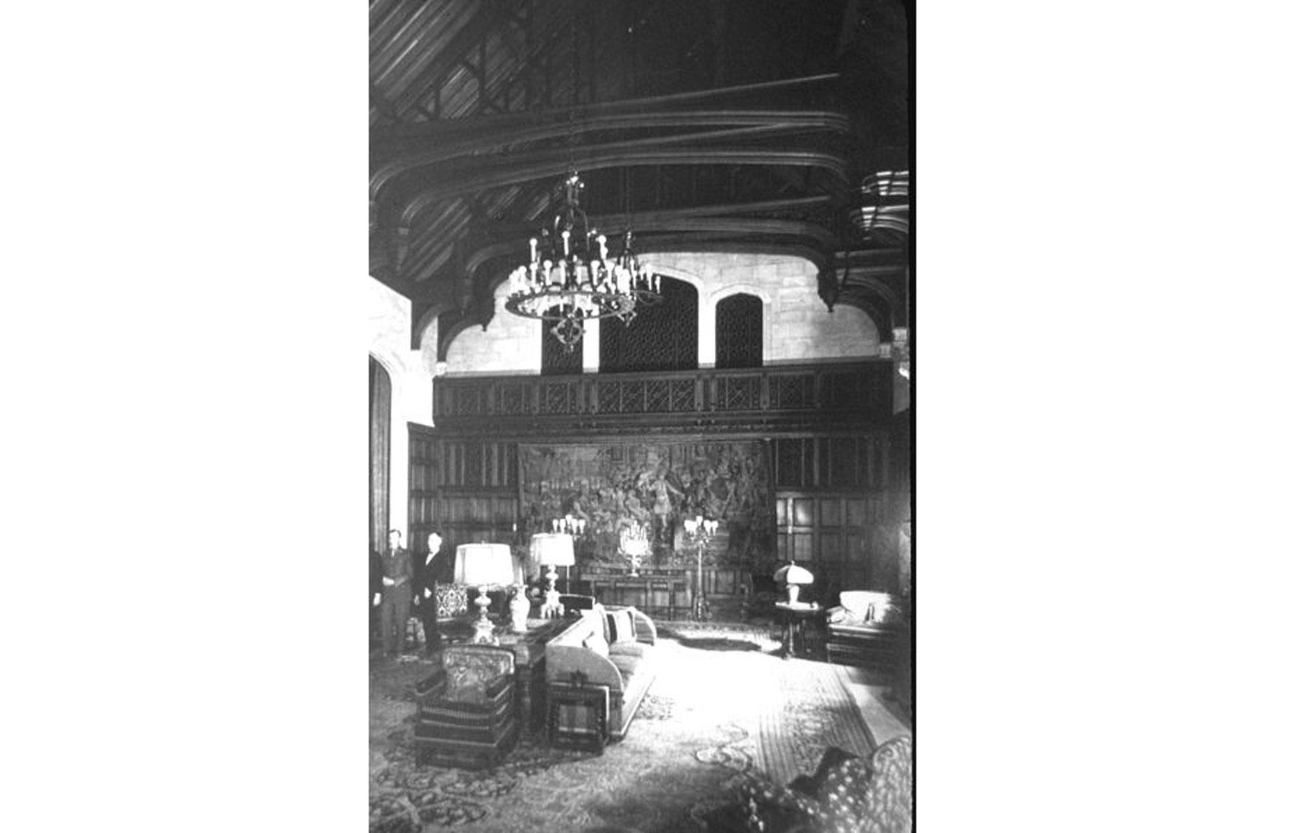 A Psych Ward, a Murder and Houdini Inside the Abandoned CocaCola Mansion