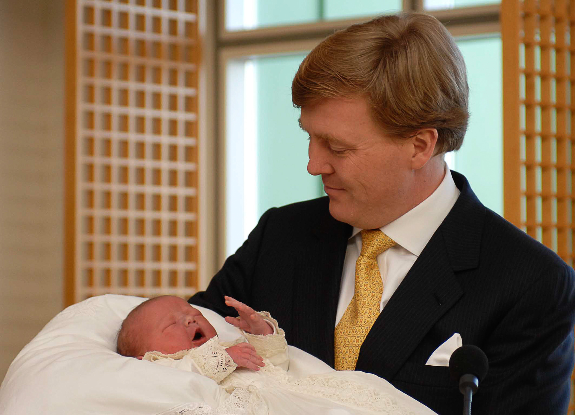 King WillemAlexander receives compliments from Prince Harry