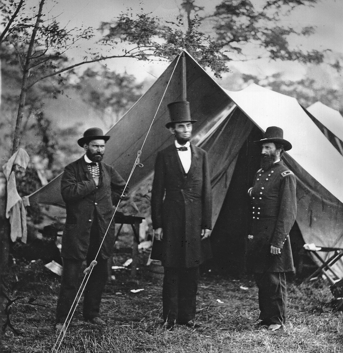 How tall was Abraham Lincoln? Rare pictures of historical figures like ...