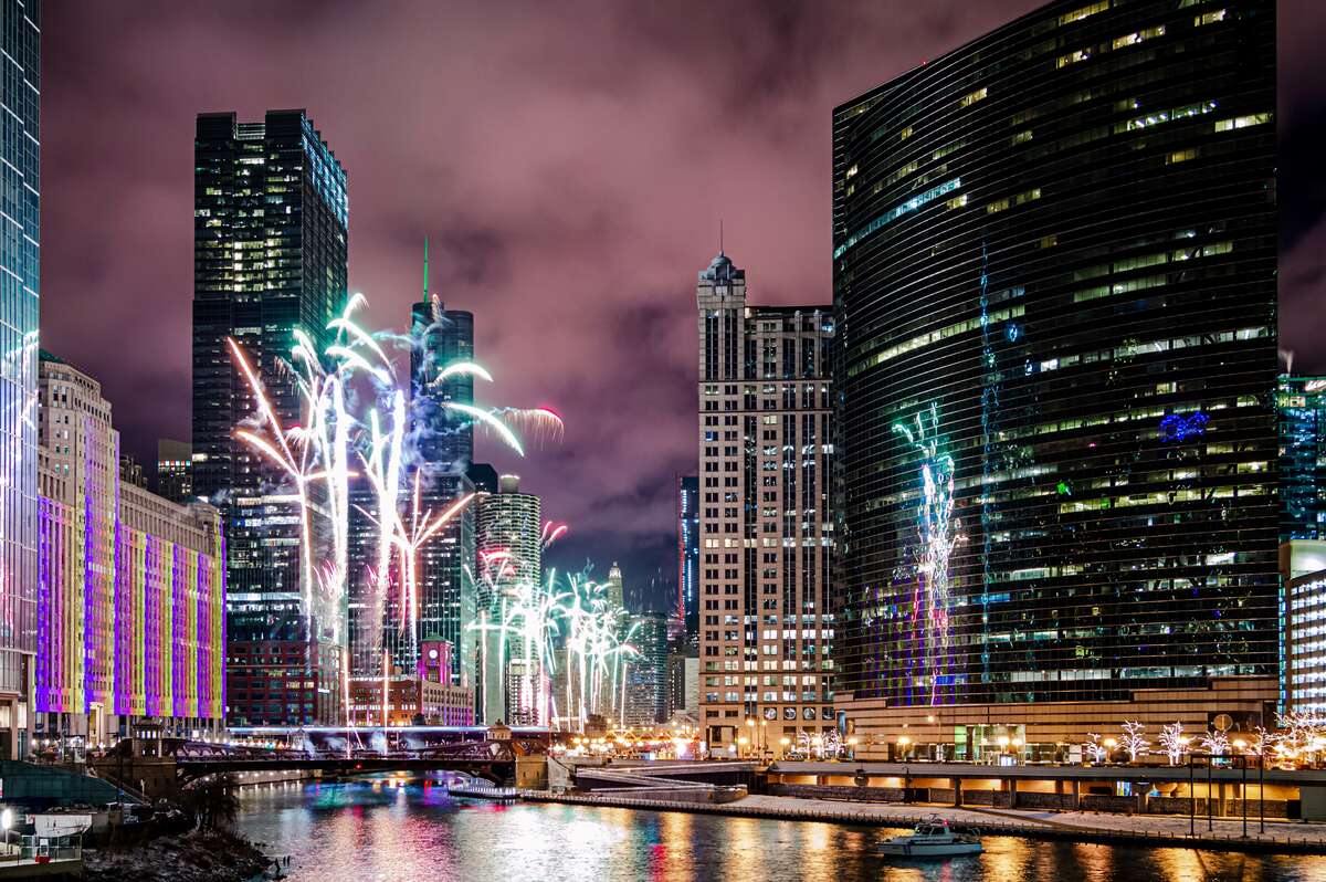 Kick Off 2024 In Chicago With These New Year S Parties Concerts And   AA15IV4H.img