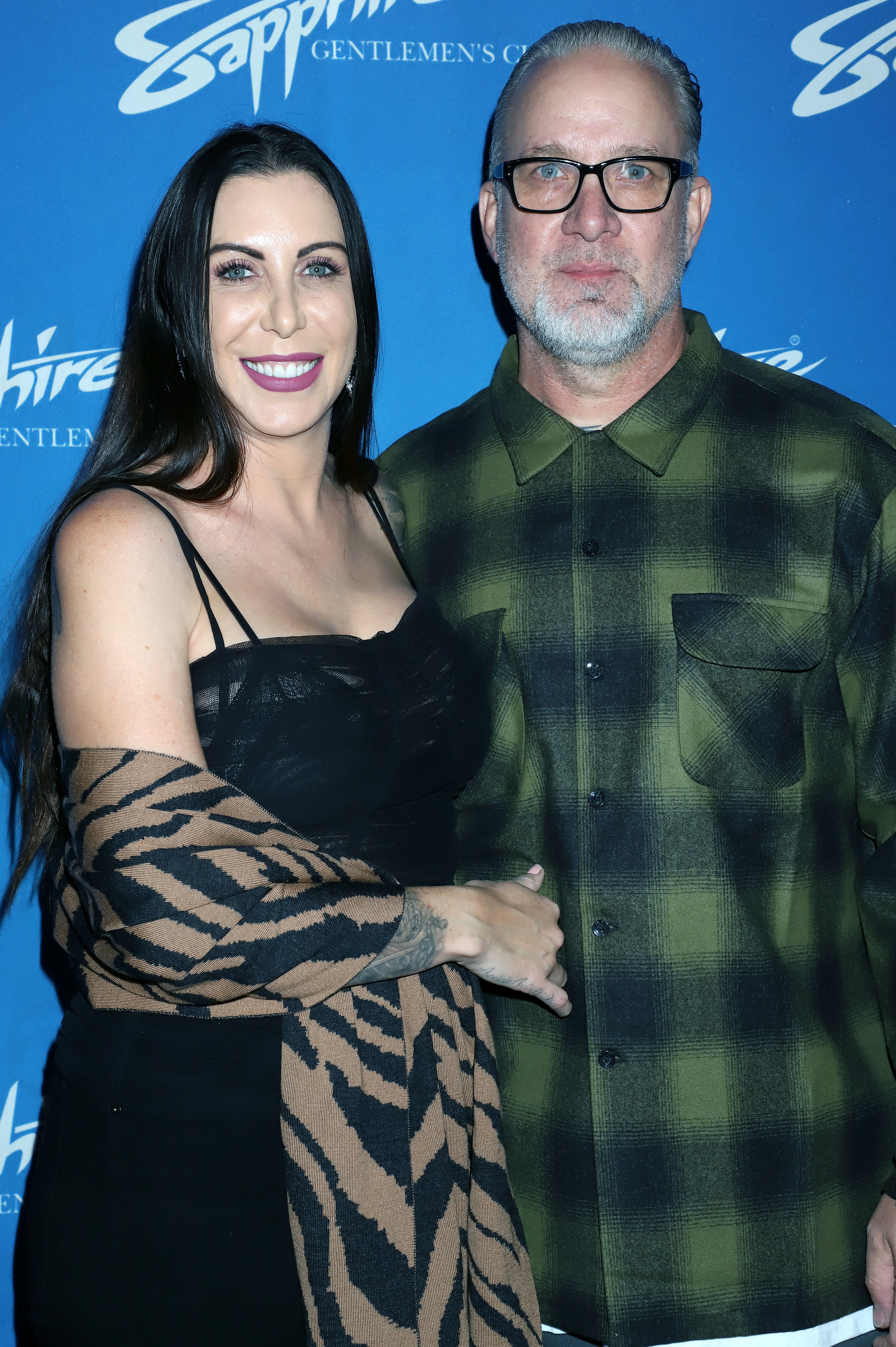 <p>In March 2020, <a href="https://www.wonderwall.com/celebrity/profiles/overview/jesse-james-1200.article">Jesse James</a> took to Instagram to announce that he and his fourth wife, Hot Rod racer Alexis DeJoria, had <a href="https://www.wonderwall.com/celebrity/couples/hannah-brown-tyler-cameron-bachelorette-dating-again-back-together-celeb-love-life-news-mid-march-2020-hollywood-romance-report-3022495.gallery?photoId=1076736">called it quits</a> following seven years of marriage. Just a few weeks later, <a href="https://www.dailymail.co.uk/news/article-8167711/Sandra-Bullocks-ex-Jesse-James-slept-20-women-wife-Alexis-DeJoria.html">DailyMail.com</a> reported that, according to a source, he cheated on her with at least 20 different women. "Jesse has been cheating on her since they first met, it never stopped. ... She discovered he was bringing women into their home [in Austin, Texas], sleeping in their bed," a source said, adding that Alexis first discovered Jesse was cheating two years before she finally threw in the towel when he failed to change his ways. The insider alleged that Jesse even cheated on Alexis the night before he proposed to her in late 2012. In 2017, a hairstylist told a tabloid that <a href="https://www.wonderwall.com/celebrity/couples/kate-beckinsale-dating-young-comedian-more-celebrity-love-life-updates-june-2017-romance-report-3007491.gallery?photoId=1006371">she and Jesse sexted for several months on social media</a> and that <a href="https://www.wonderwall.com/celebrity/courteney-cox-would-love-have-baby-johnny-mcdaid-plus-more-news-3007488.gallery?photoId=90776">he invited her to his home to take things to the next level</a>, though they never ended up getting physical with each other. Jesse also cheated on his third wife...</p>