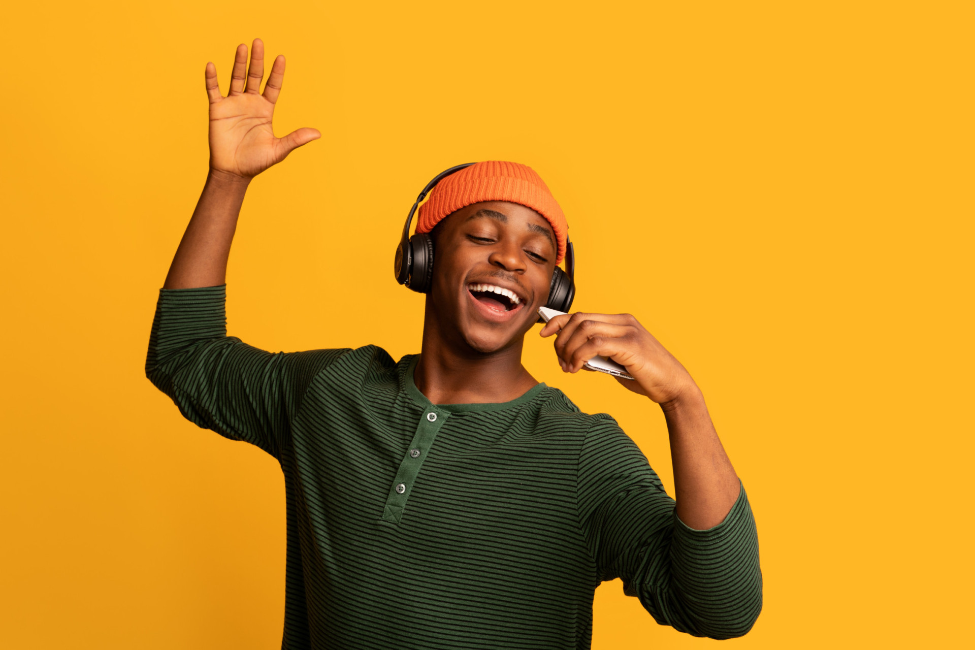 The surprising health benefits of listening to music