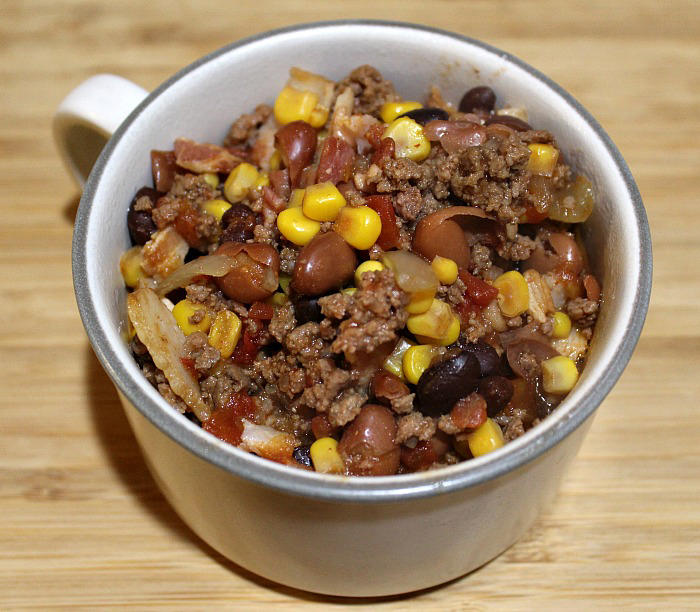 Easy Weeknight Slow Cooker Ground Beef Chili!