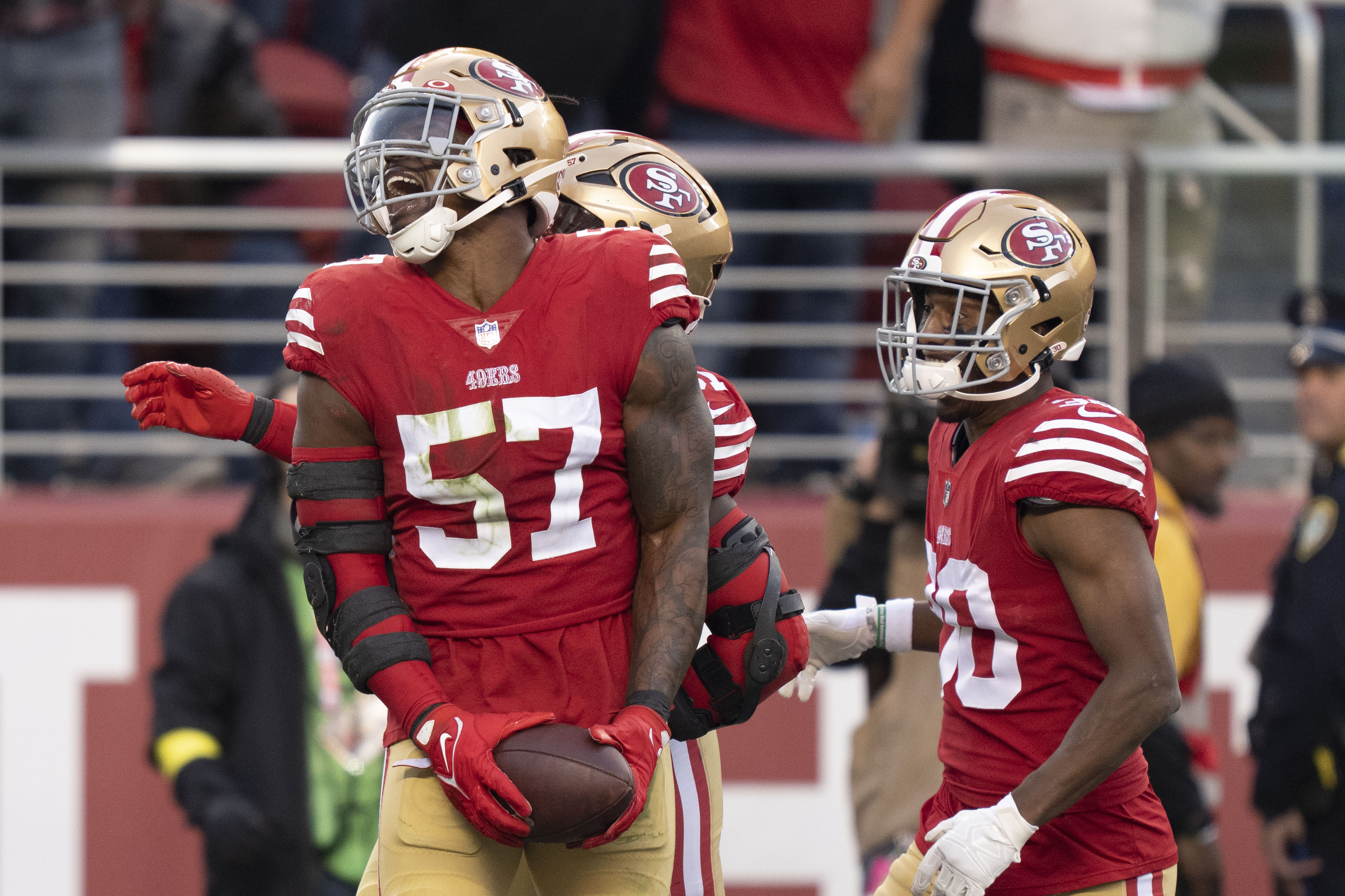 49ers dominant LB duo leads way in Madden 24 ratings