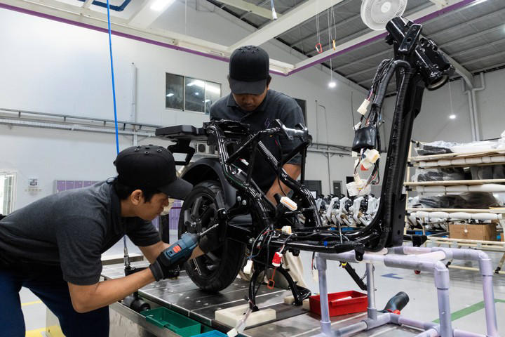 2 merek motor listrik china bangun pabrik di indonesia