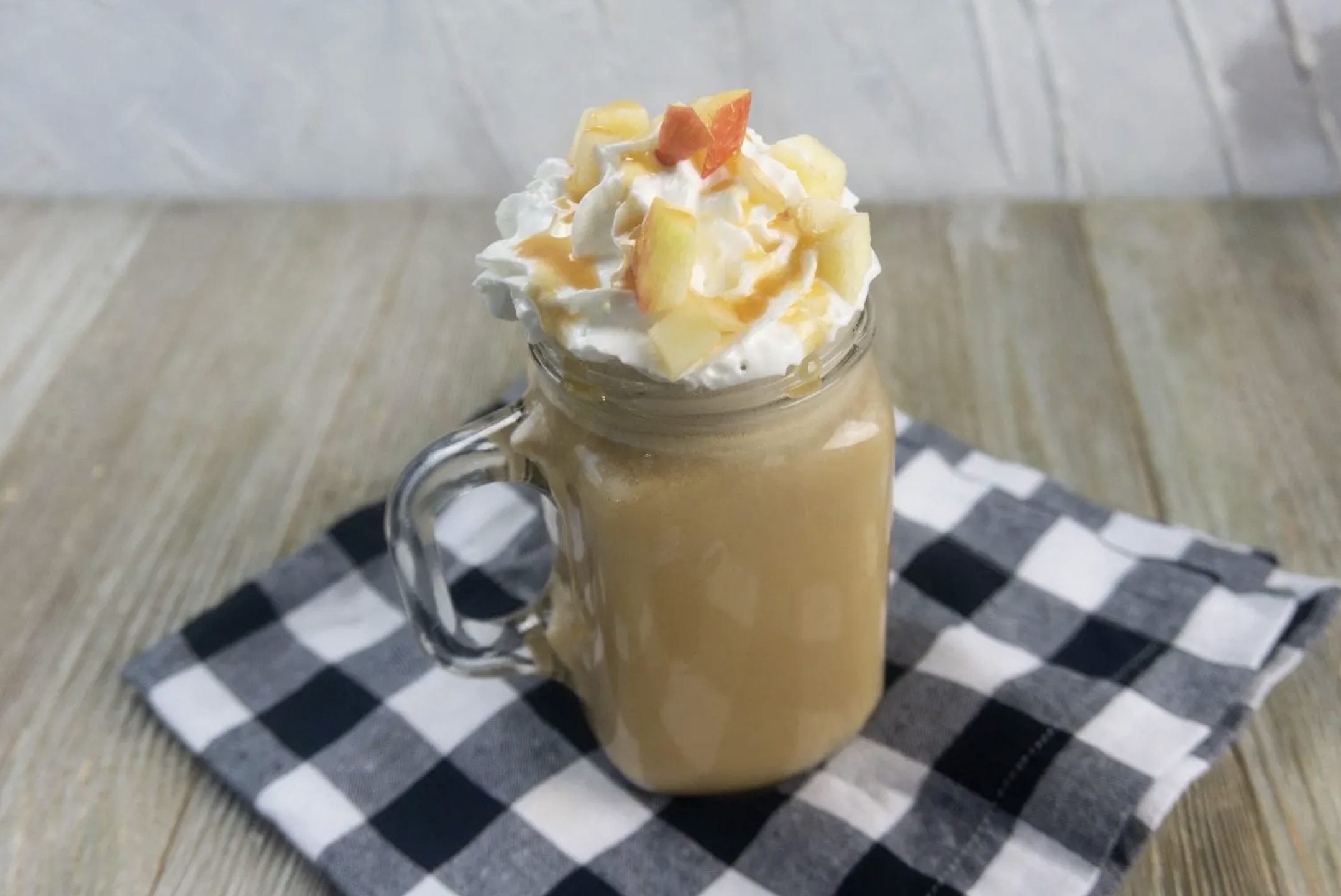 Carmel apples are a quintessential autumn combo. Enjoy this flavor in your coffee with this delicious recipe.<p><b><a href="https://masonjarrecipe.com/caramel-apple-latte-mason-jars/">Get recipe</a></b></p> <h1>More from MediaFeed:</h1> <ul><li><b><a href="https://www.msn.com/en-us/news/other/11-ways-that-millionaires-think-differently-than-the-rest-of-us/ss-AAZOIeV">11 ways that millionaires think differently than the rest of us</a></b></li>   <li><b><a href="https://www.msn.com/en-us/news/other/foods-that-americans-really-loathe/ss-BB1fJhT8">Foods that Americans really loathe</a></b></li>   <li><b><a href="https://www.msn.com/en-us/news/other/unsettling-facts-about-retirement-in-america/ss-AAUYvYm">Unsettling facts about retirement in America</a></b></li>   <li><b><a href="https://www.msn.com/en-us/money/realestate/the-most-crime-ridden-cities-in-the-us/s s-AAZN9H7">The most crime-ridden cities in the US</a></b></li></ul> <h2>Like MediaFeed's content? <a href="https://www.msn.com/en-us/community/channel/vid-ckv6hf6hjif65e0cjnm83s7yb2y0w5xmun0j4refire0ev6727is">Be sure to follow us.</a></h2> <p><i>This article was produced and syndicated by <a href="https://mediafeed.org">MediaFeed.org</a>.</i></p>