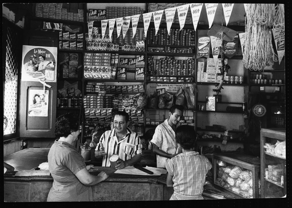 What Grocery Stores Have Looked Like Over the Years