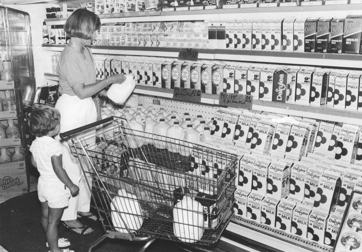 What Grocery Stores Have Looked Like Over the Years