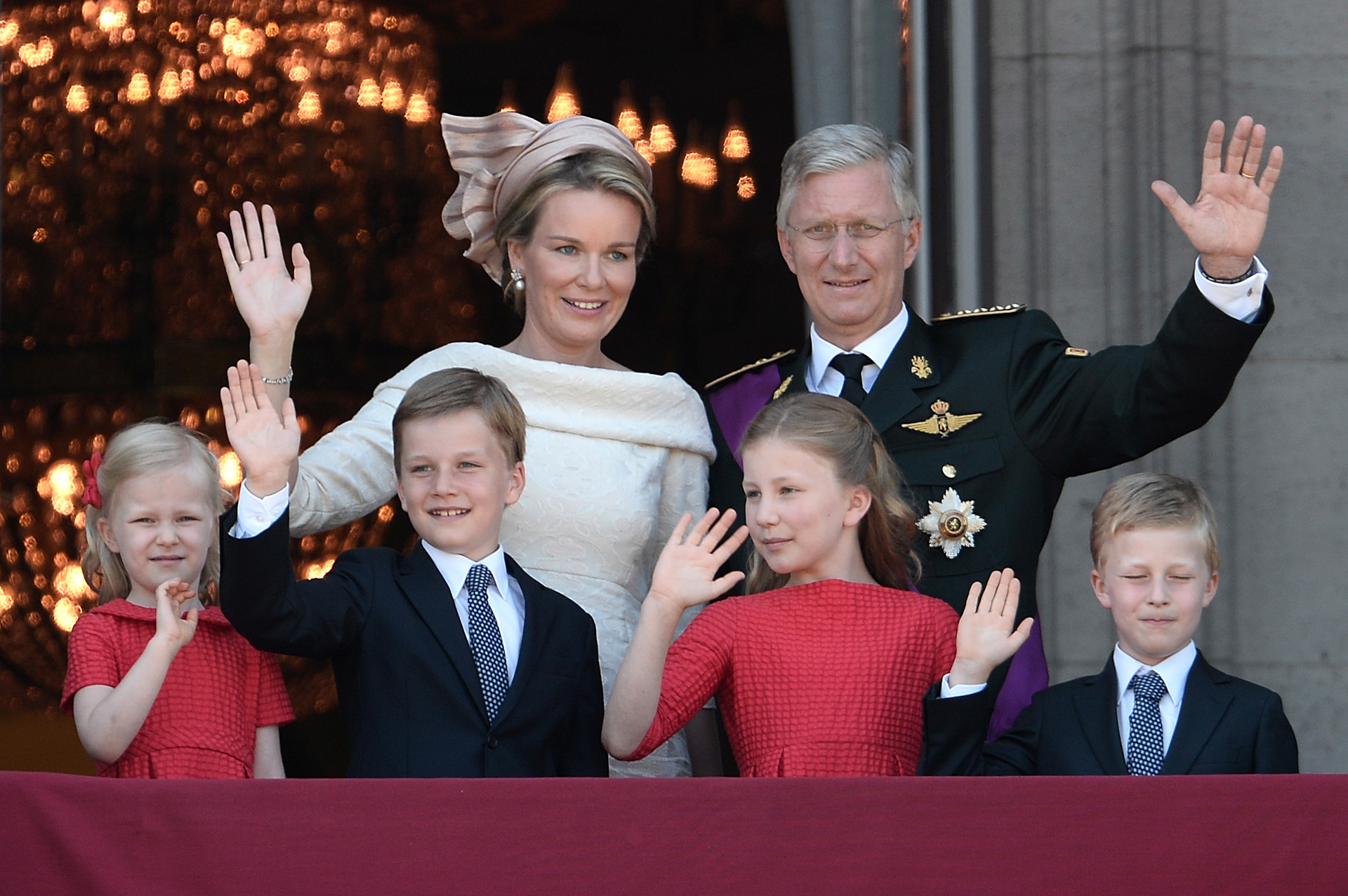 Queen Mathilde makes selling happen