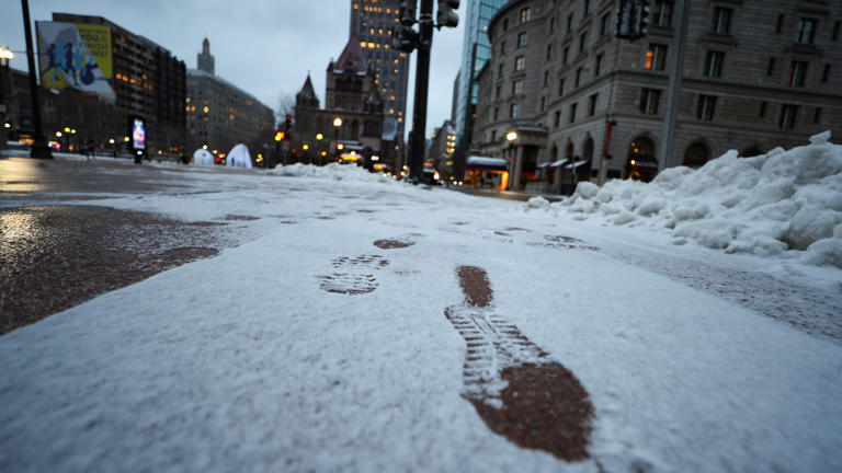 Boston prepares for significant snow for the first time in almost two years