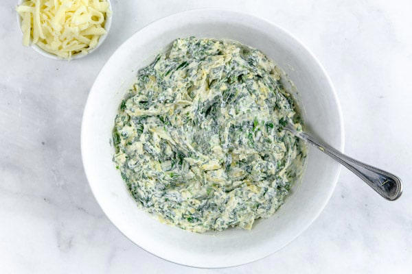 Easy Baked Spinach Artichoke Dip