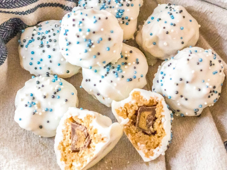 No Bake Peanut Butter Balls with Rice Krispies